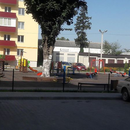 קאמיאנטס - פודיסקי Apartments Koryatovichi Street מראה חיצוני תמונה