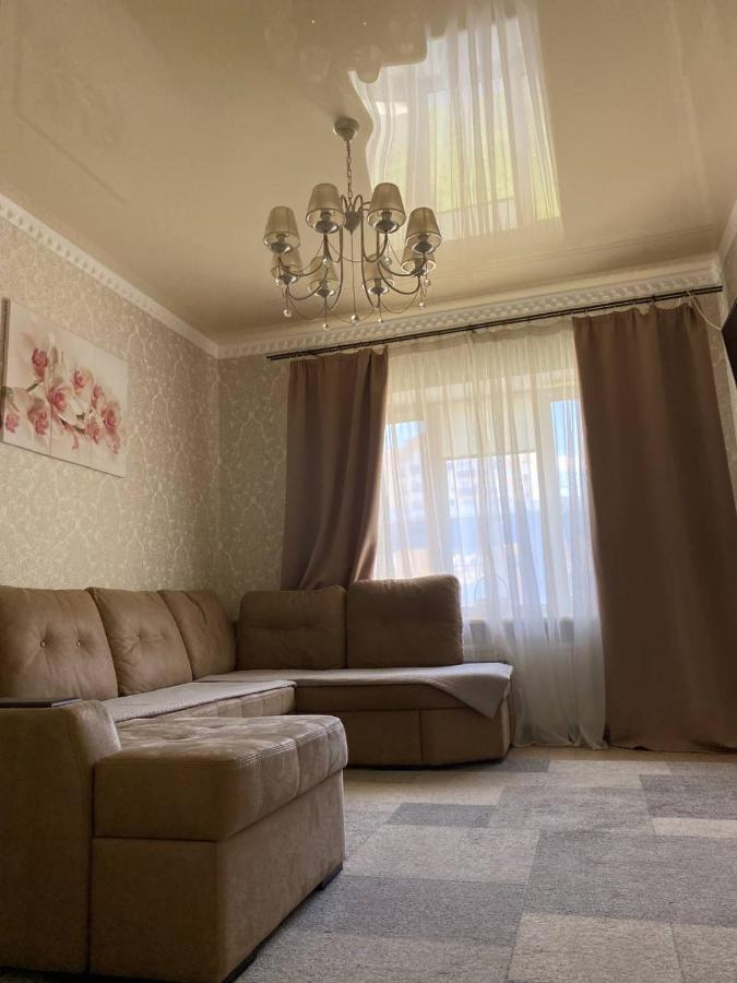 קאמיאנטס - פודיסקי Apartments Koryatovichi Street מראה חיצוני תמונה